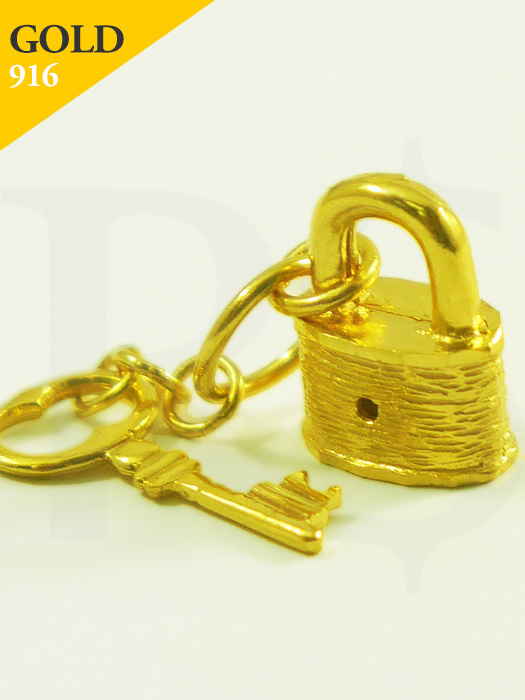 Padlock with Key Pendant 916 Gold 2.8 gram